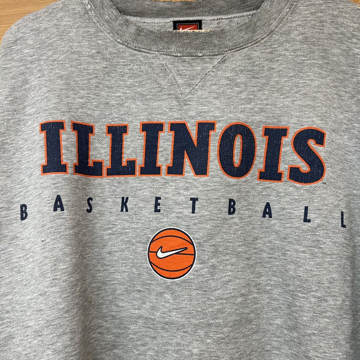 Nike Vintage Illinois Basketball Nike Team Distressed Sweatshirt Size US XXL / EU 58 / 5 - 11 Thumbnail