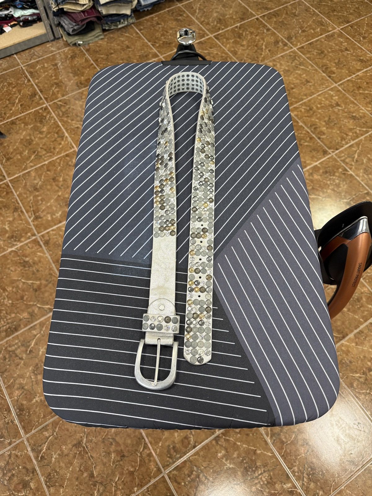 4GSELLER 🇺🇸 Vintage 90s Belt With Rhinestones Metal Punk Rock Emo Goth Size ONE SIZE - 4 Thumbnail