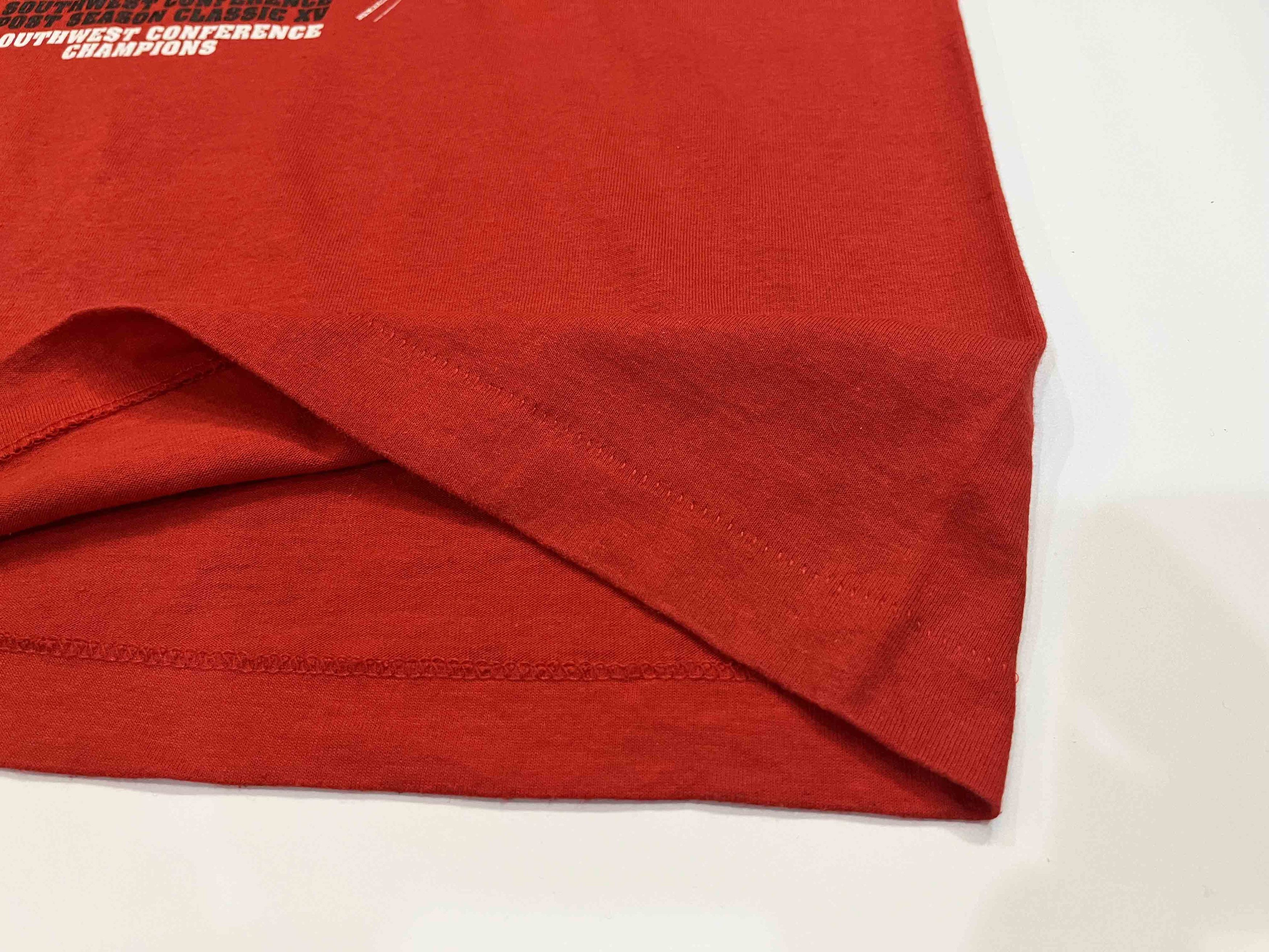 NCAA × Vintage Vintage Arkansas Razorbacks Hogs NCAA Basketball T-Shirt Size US L / EU 52-54 / 3 - 5 Thumbnail