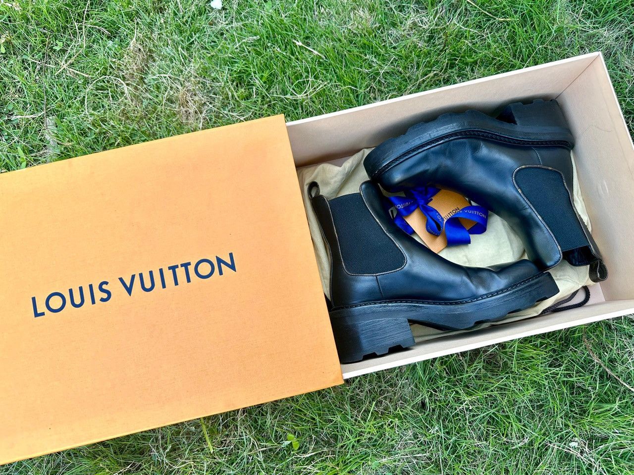 Louis Vuitton Authentic Louis Vuitton Beauborg Ankle Boot Size 36 Size US 5.5 / EU 38 - 11 Thumbnail