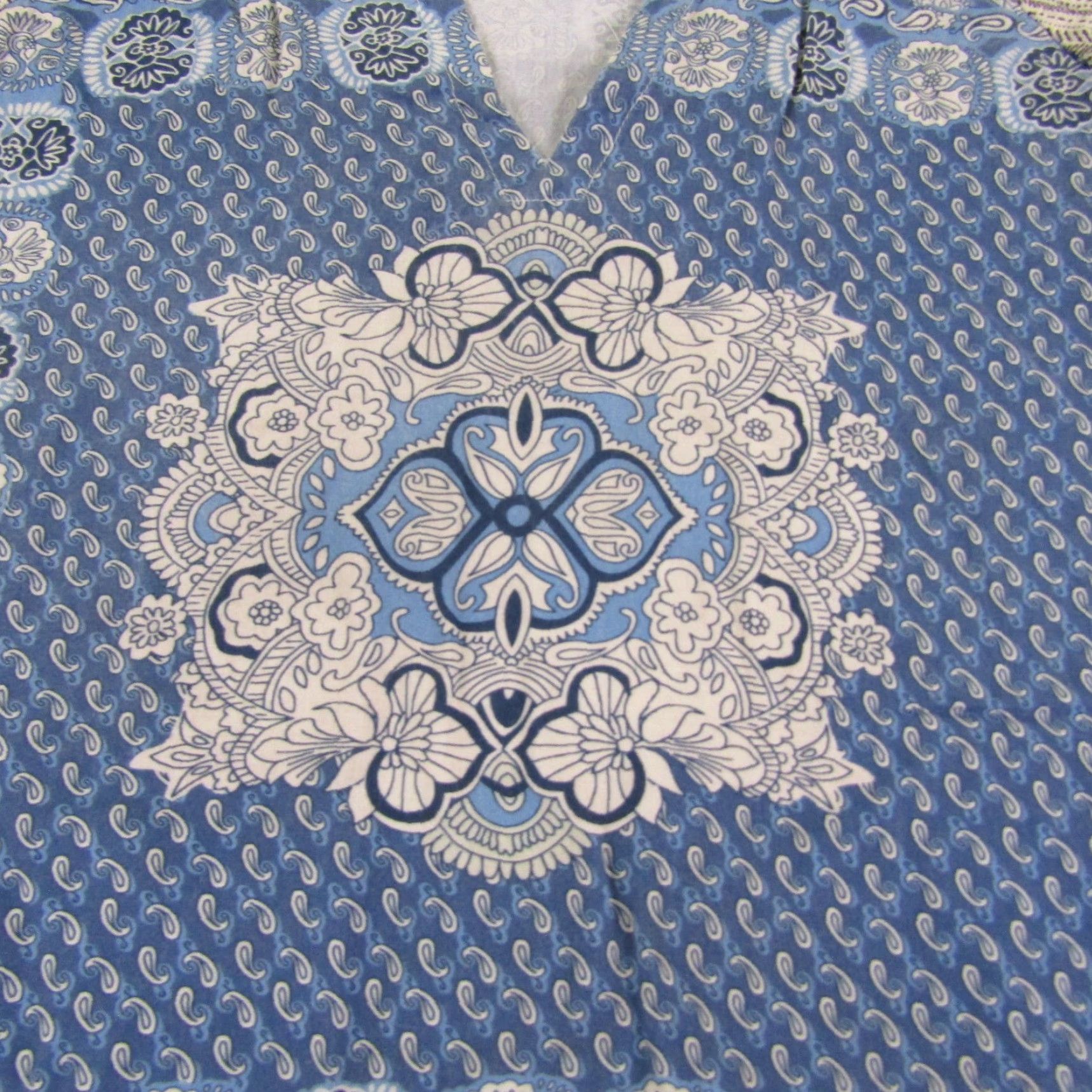 Vintage VINTAGE Sundance Shirt Womens M Blue Beige Paisley Floral Boho Blouse Short Sleeve V-Neck Pullover Relaxed Fit Ladies M Size M / US 6-8 / IT 42-44 - 3 Thumbnail