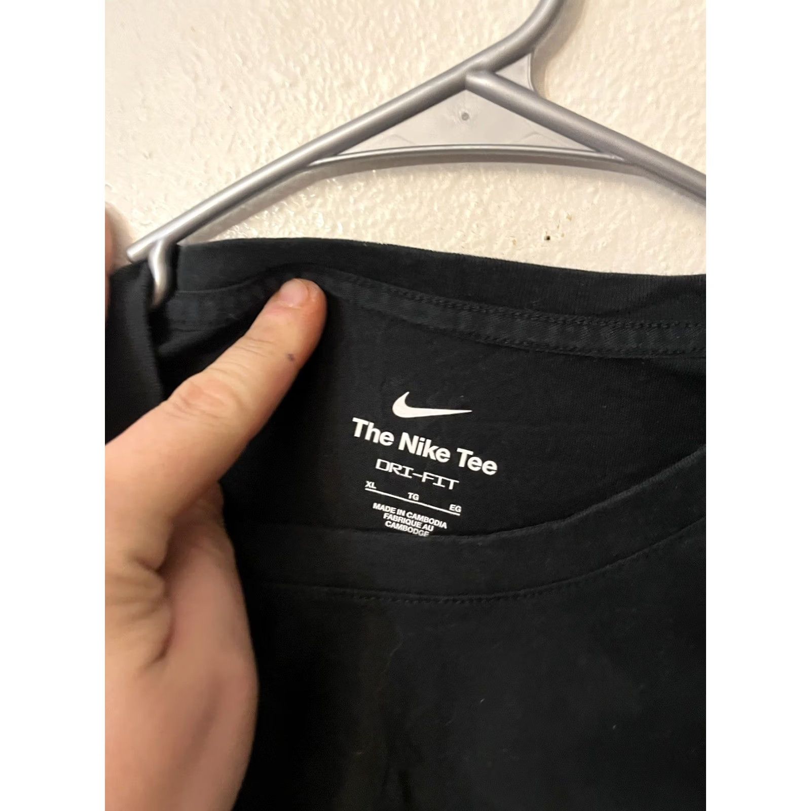 Nike Nike Dri-Fit T-Shirt Mens Black Logo Graphic XL Athletic Casual Activewear Shirt Size US XL / EU 56 / 4 - 2 Thumbnail