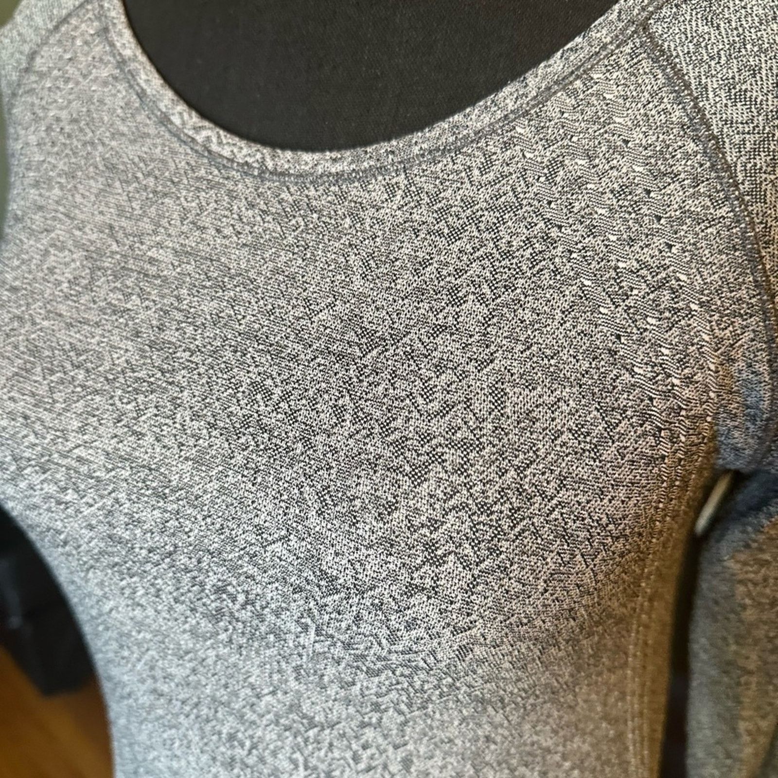 Athleta Athleta Grey Speed light Heather Top Size XS / US 0-2 / IT 36-38 - 4 Thumbnail