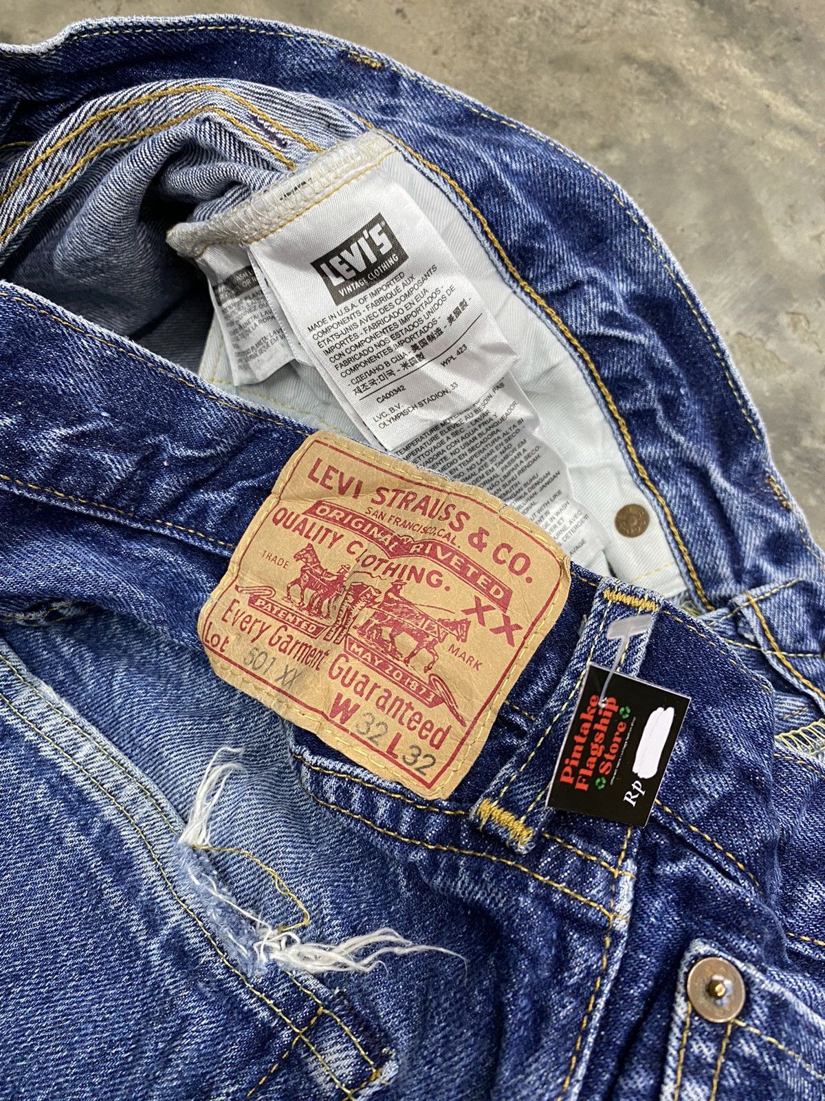 Levi's vintage levis selvedge 501xx redline distressed Size US 30 / EU 46 - 7 Thumbnail