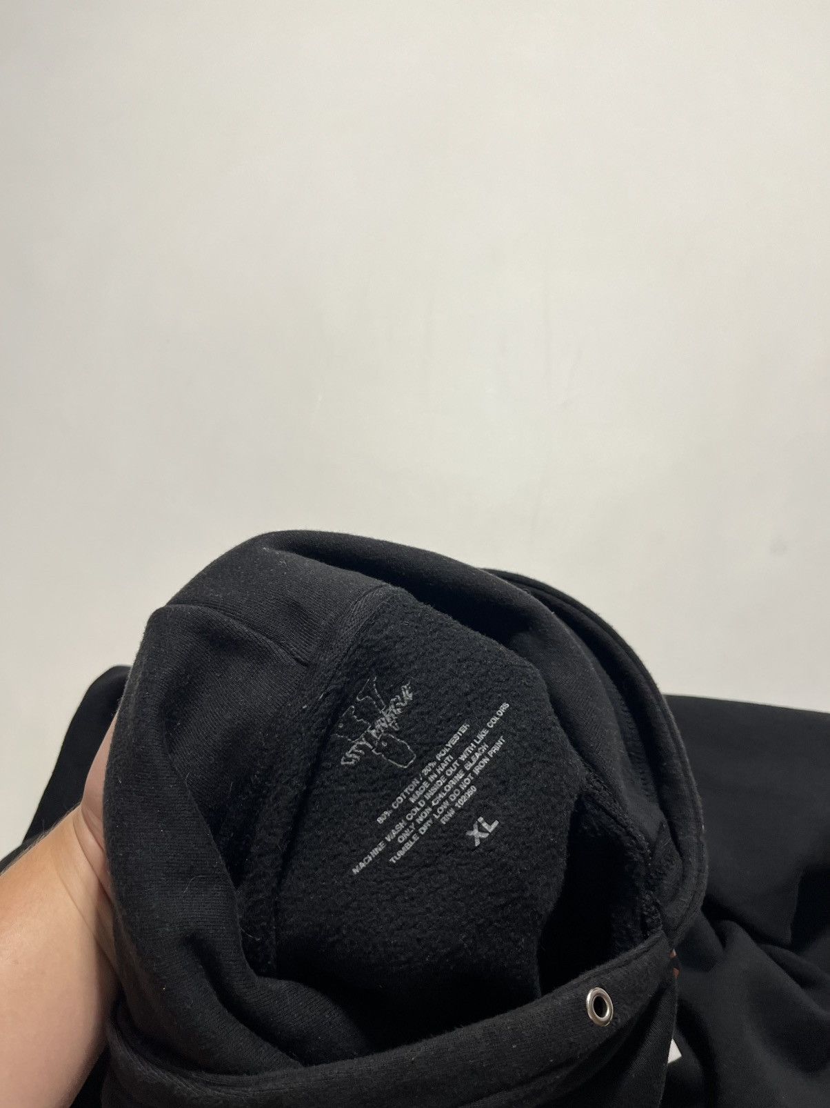 City Morgue × Vlone Vlone x City Morgue Dog Fighting hoodie Size US XL / EU 56 / 4 - 5 Thumbnail