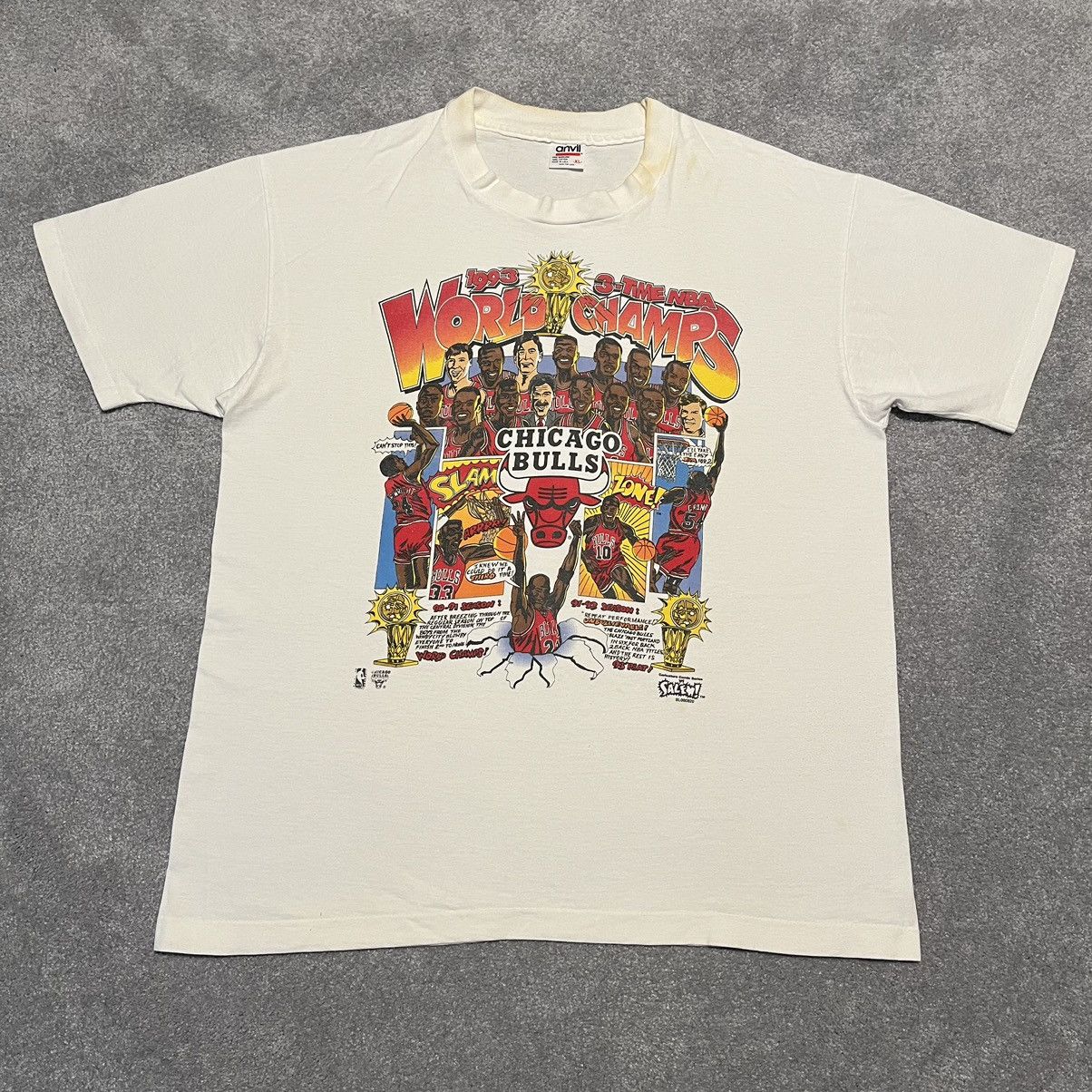 NBA Vintage 1993 Chicago Bulls Salem Sportswear Comic Logo Tee Size US XL / EU 56 / 4 - 2 Thumbnail