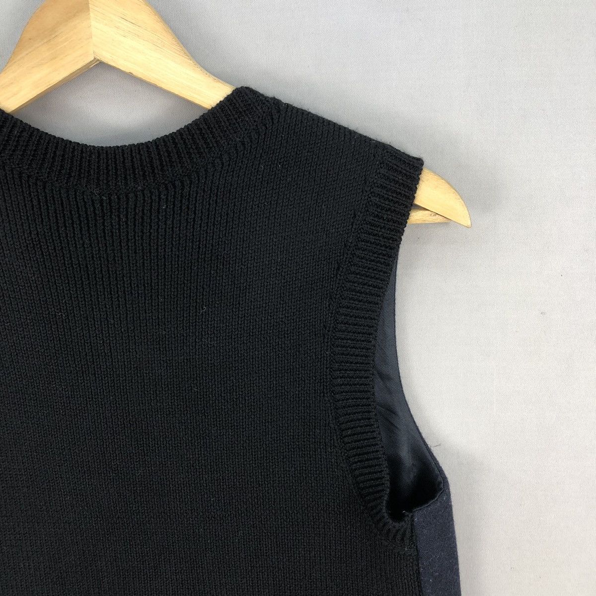 agnes b. Agnes B Wool Knit Vests Size US XS / EU 42 / 0 - 7 Thumbnail