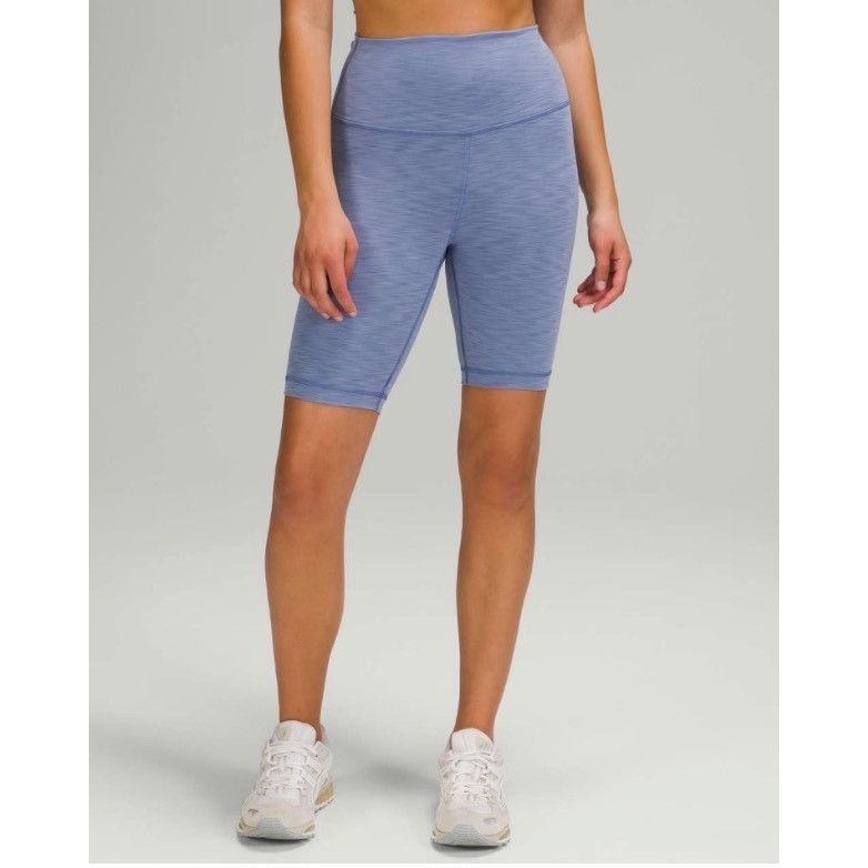 Lululemon 𝓛𝓾𝓵𝓾𝓵𝓮𝓶𝓸𝓷 Wunder Train High Rise Shorts 8" Size 27" / US 4 / IT 40 - 3 Thumbnail