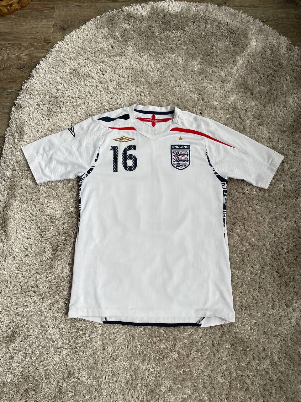 Umbro × Vintage ENGLAND 2007 2009 HOME SHIRT JERSEY UMBRO LENNON Size US M / EU 48-50 / 2 - 3 Thumbnail