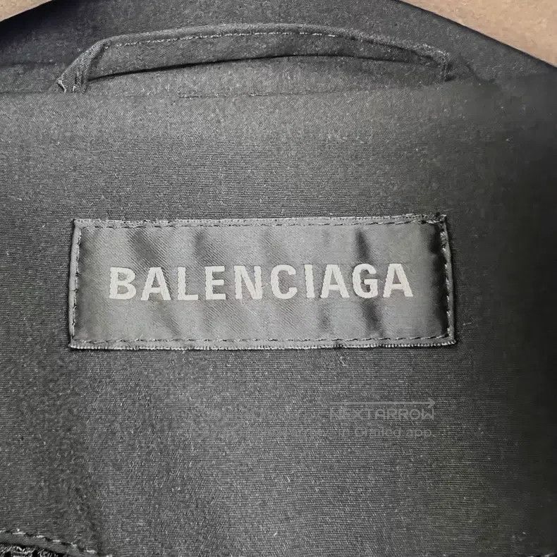 Balenciaga Balenciaga Distressed Printed Sports Icon Double Zipper Ov Size US S / EU 44-46 / 1 - 4 Thumbnail