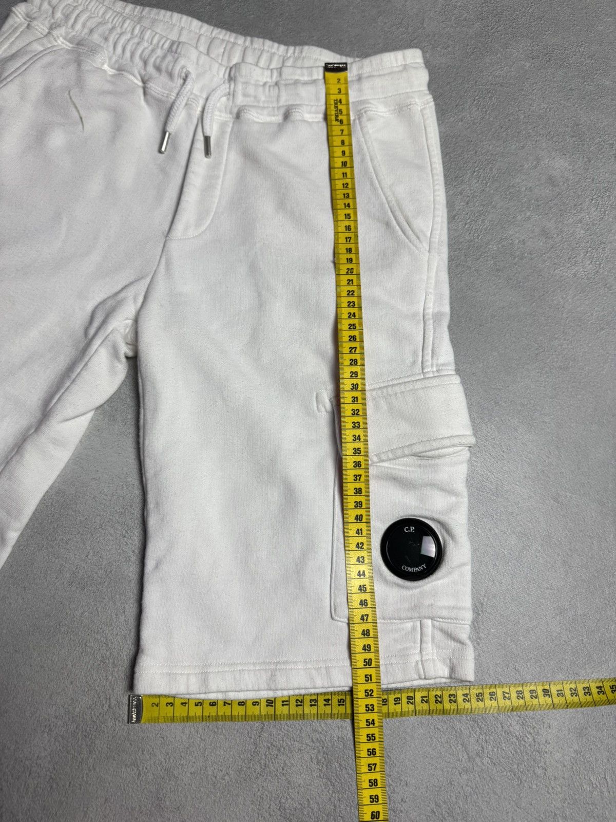 C.P. Company C.P. Company Cotton Cargo Shorts size 12 Size US 30 / EU 46 - 14 Thumbnail