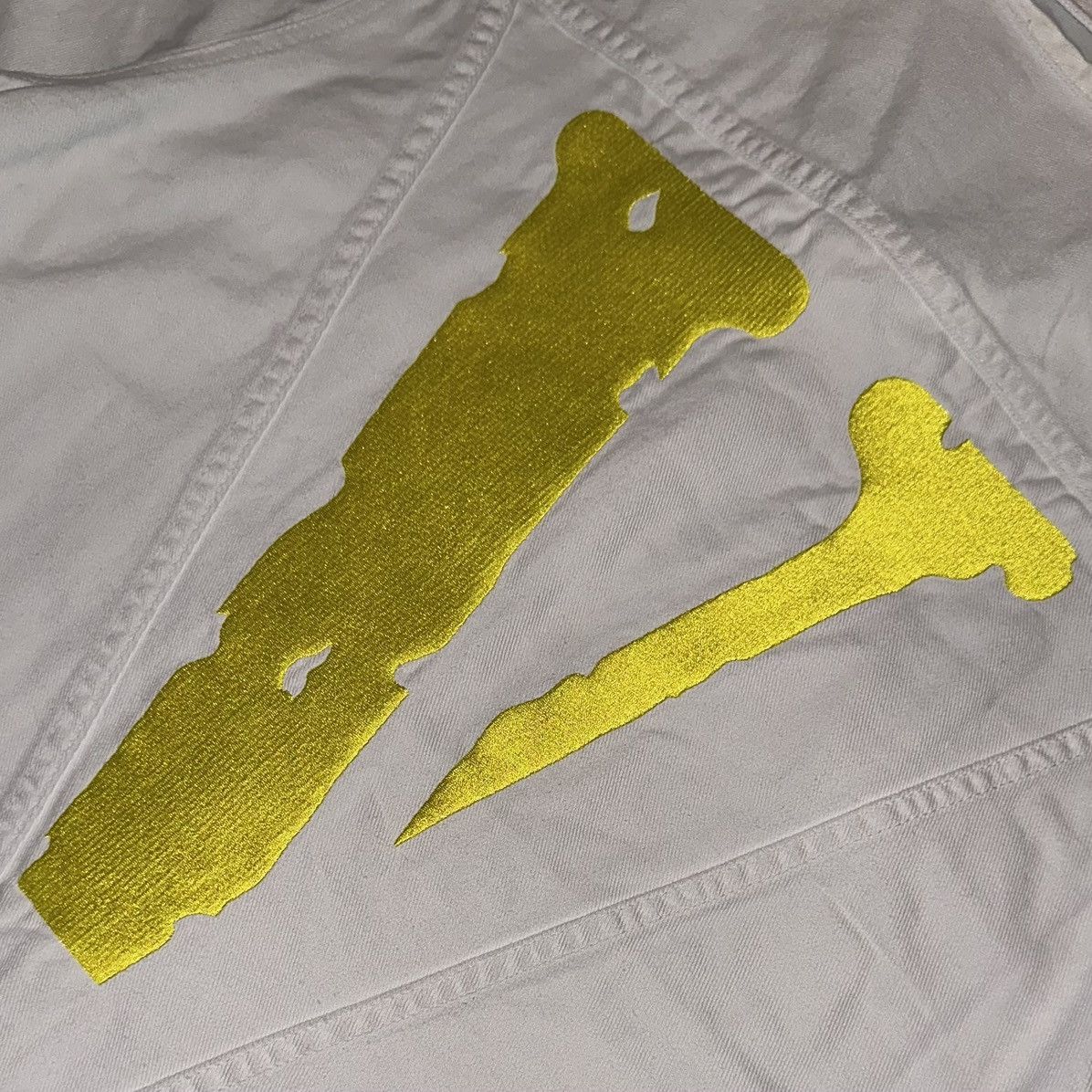 Vlone 1/1 VLONE Friends Sample White Denim Jacket Yellow Size XL Size US XL / EU 56 / 4 - 6 Thumbnail
