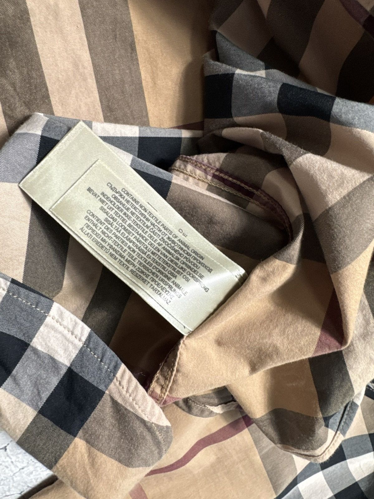 Burberry Burberry Checked Button Up Luxury Shirt Size XL Casual Size US XL / EU 56 / 4 - 8 Thumbnail