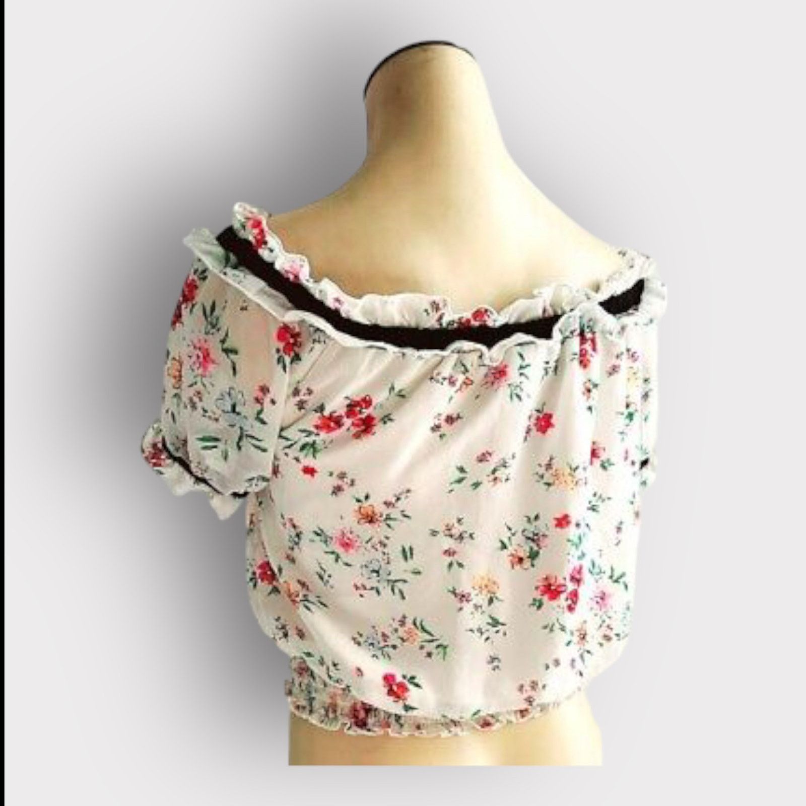 Nordstrom Lily White Floral Off-the-Shoulder Crop Top | Large Size L / US 10 / IT 46 - 2 Thumbnail