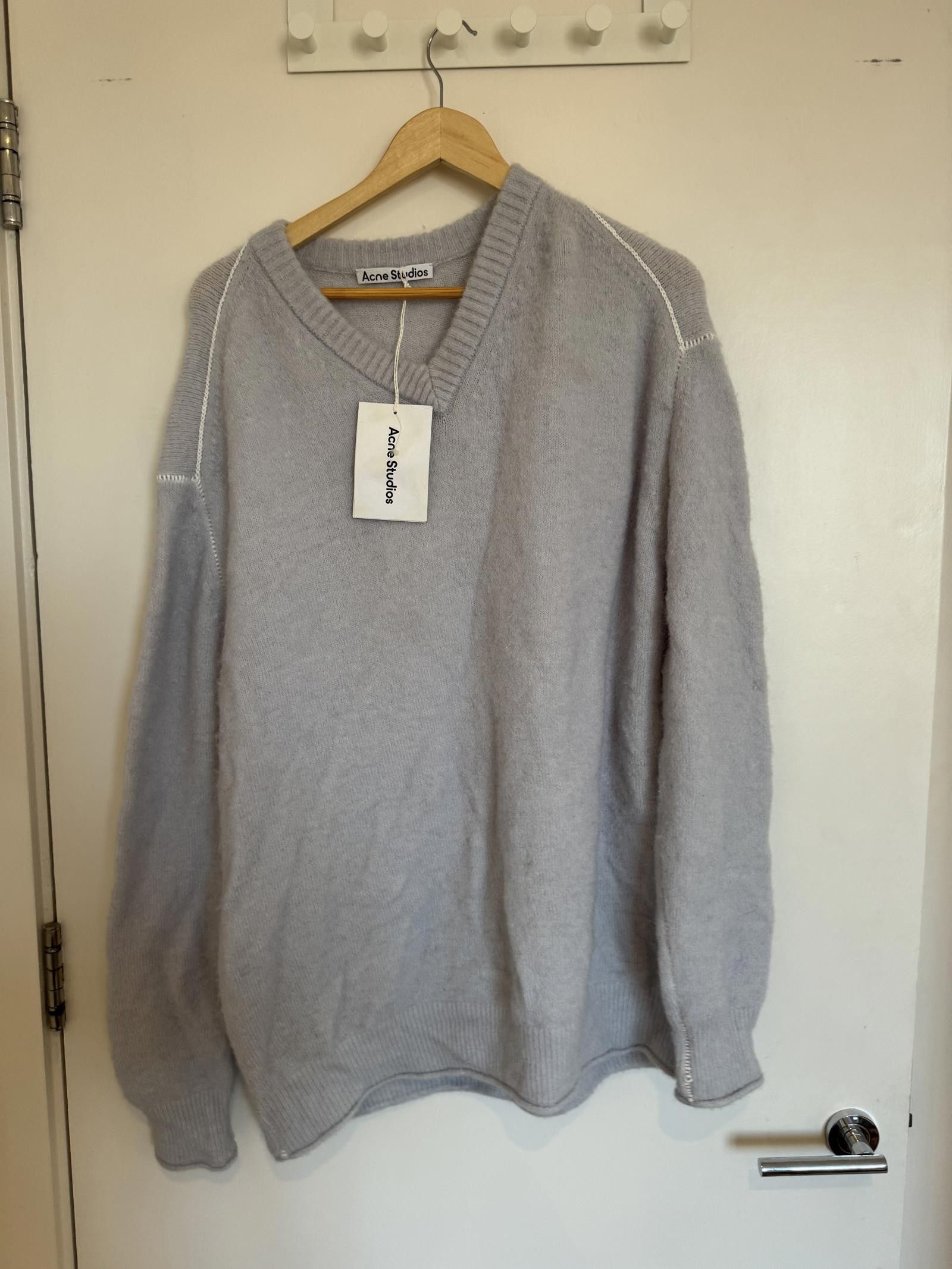 Acne Studios Acne Studios Blue Jumper. New with Tags. Size Large Size M / US 6-8 / IT 42-44 - 2 Thumbnail