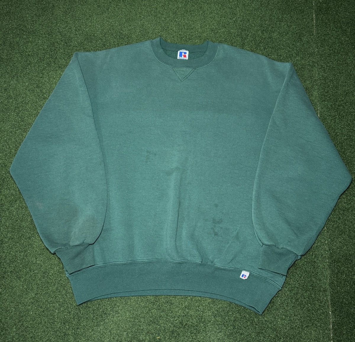 Russell Athletic × Vintage Vintage 90s Russell Athletic Blank Minimalist Sweatshirt Size US XL / EU 56 / 4 - 1 Thumbnail