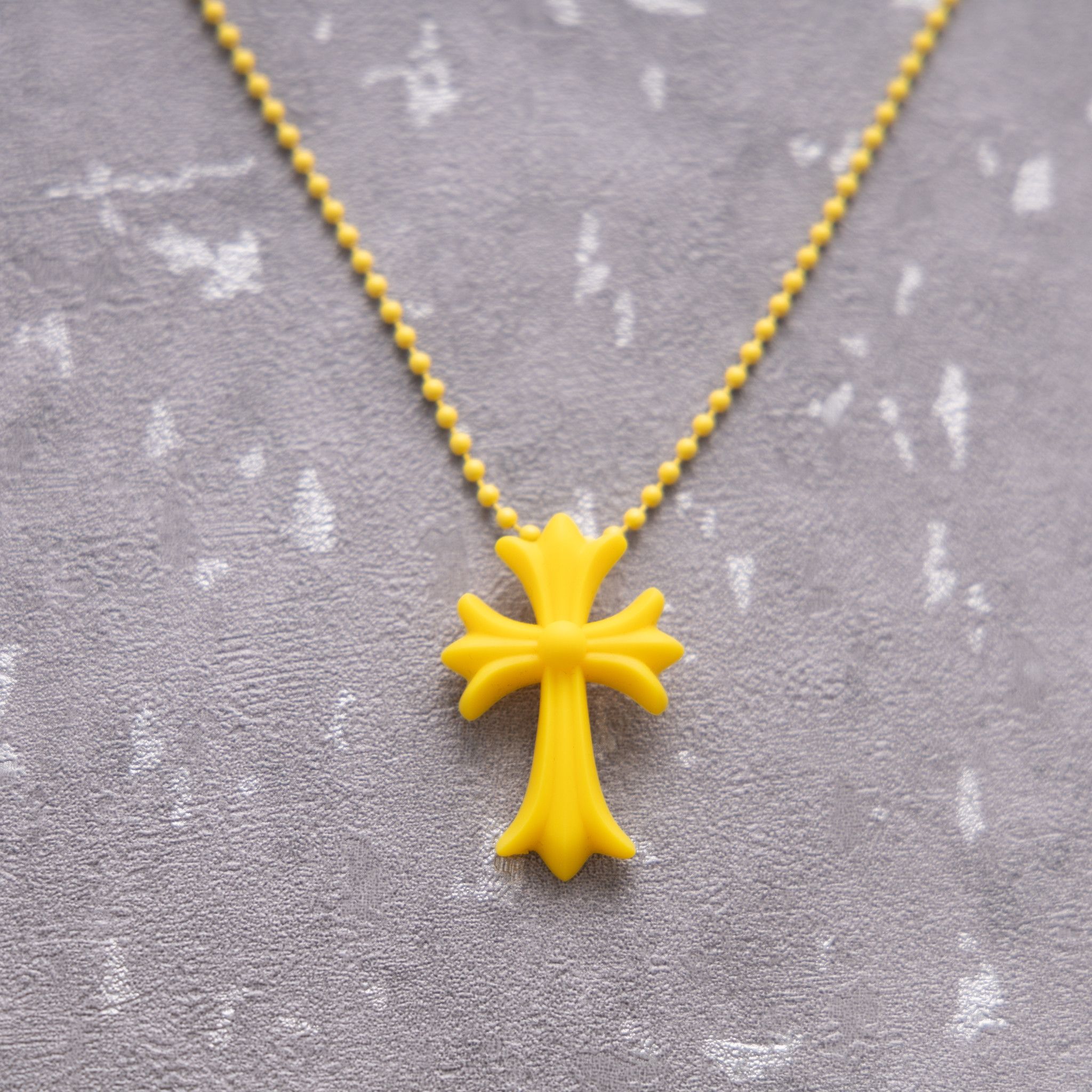 入手困難◆CHROME HEARTS◆Silichrome CH Cross Pendant Yellow Chrome Hearts Chrome Hearts Silicrome Cross Necklace Yellow