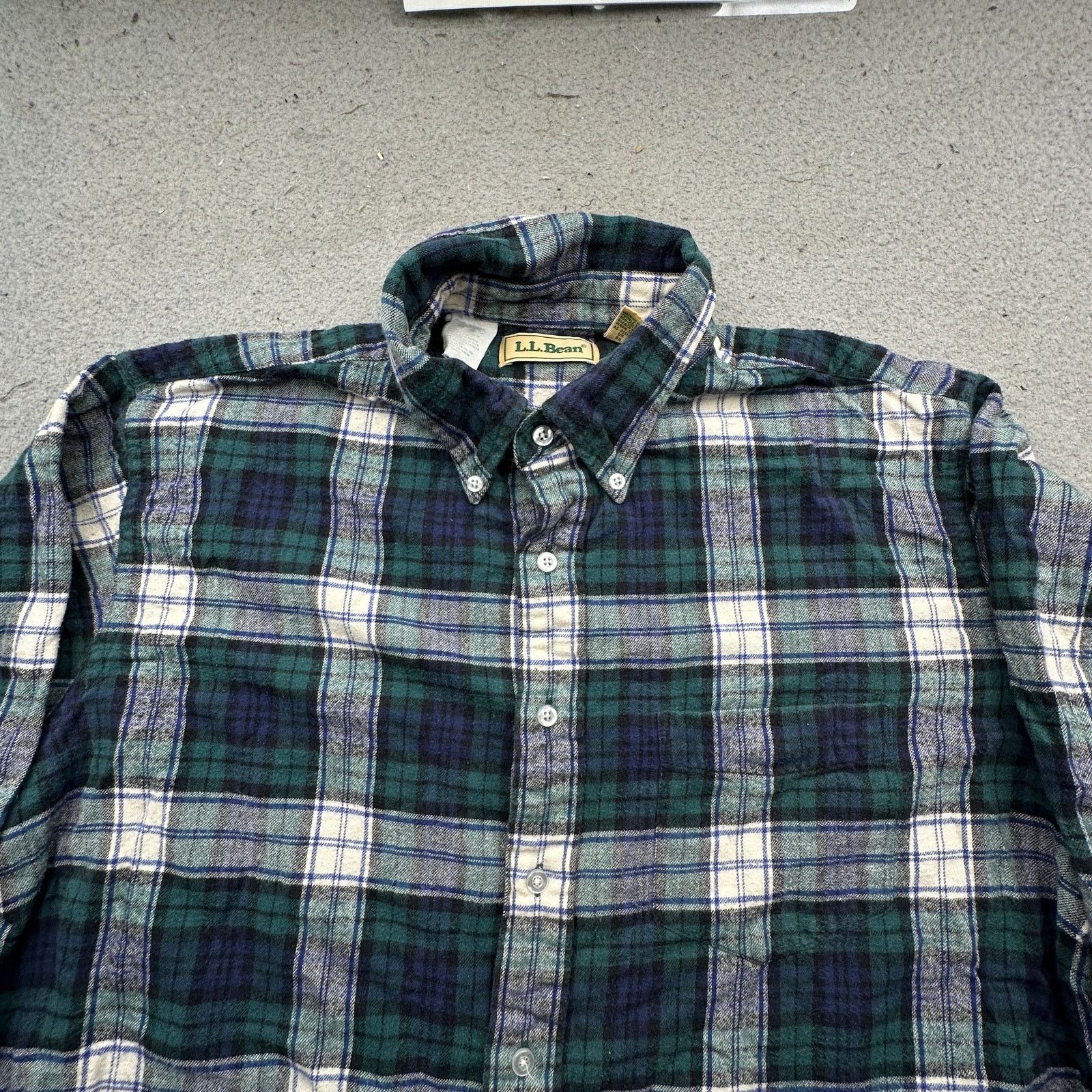 L.L. Bean Vintage LL Bean Green Plaid Flannel Button Up L Button Down Size US L / EU 52-54 / 3 - 8 Thumbnail