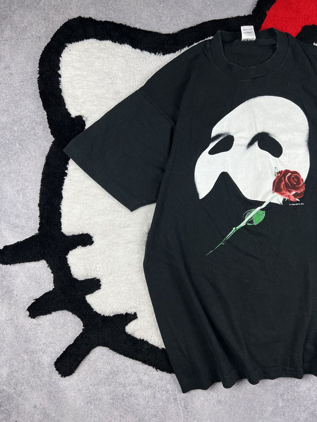Band Tees Vintage Phantom Of Opera 1986 Glow In The Dark Y2K Tee Shirt Size US XL / EU 56 / 4 - 2 Thumbnail