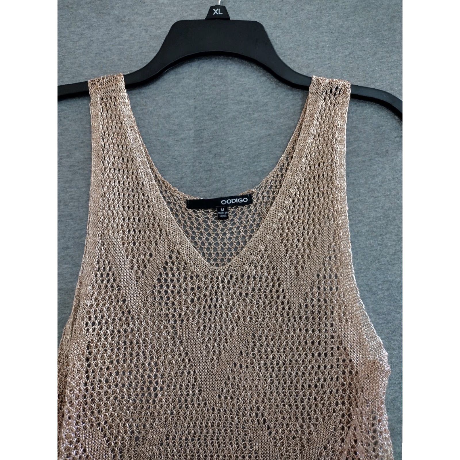 Vintage Codigo Crochet Short Knit Dress Rose Gold M Women Sleeveless V-Neck Crocheted Lightweight Bodycon Casual Summer Spring Fall Size 32" / US 10 / IT 46 - 2 Thumbnail
