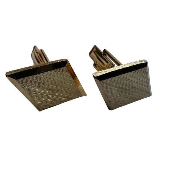 Vintage Vintage Gold-Toned Square Cufflinks 1.75 inches aprox Size ONE SIZE - 7 Thumbnail