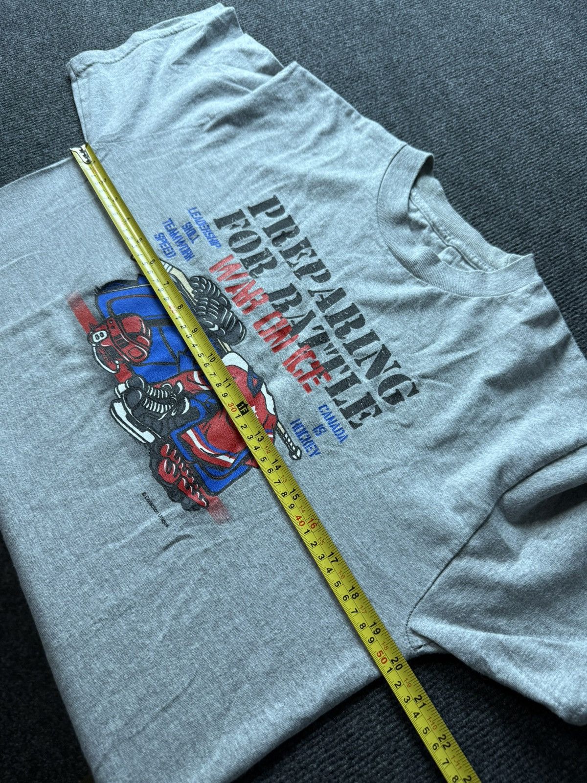 Vintage Vintage 00s Hockey Graphic T Shirt War On Ice Canada Tee Size US M / EU 48-50 / 2 - 15 Thumbnail