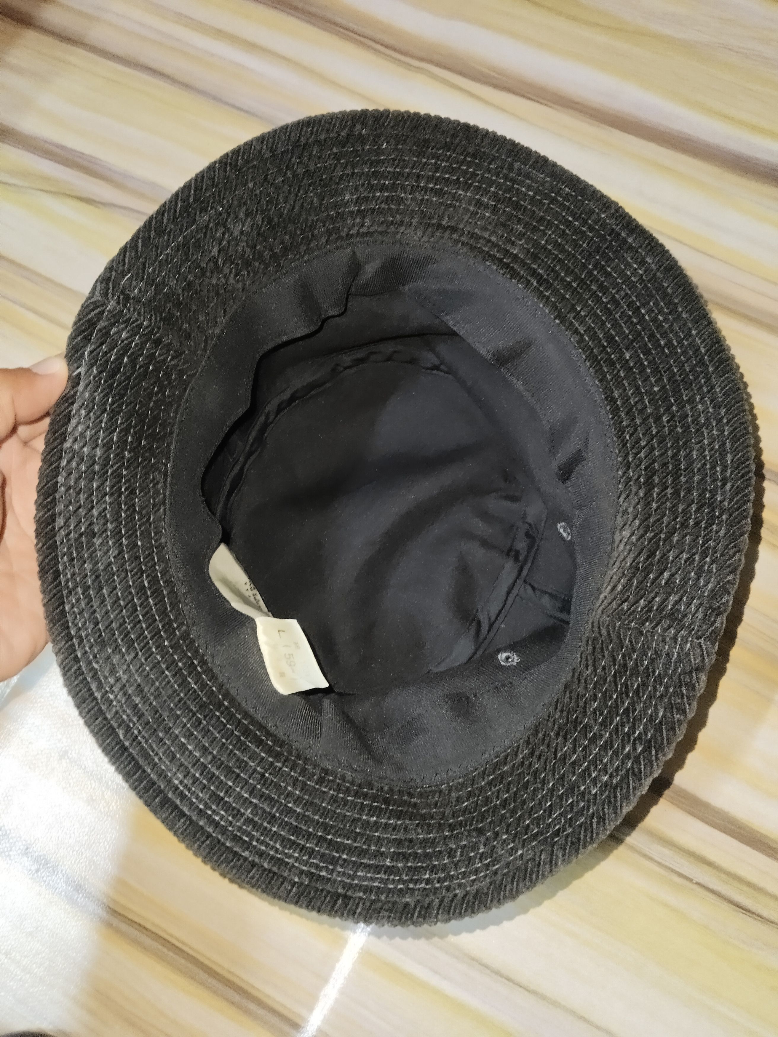 Pierre Balmain PIERRE BALMAIN VENT VENT Corduroy Bucket Hat Size ONE SIZE - 6 Thumbnail