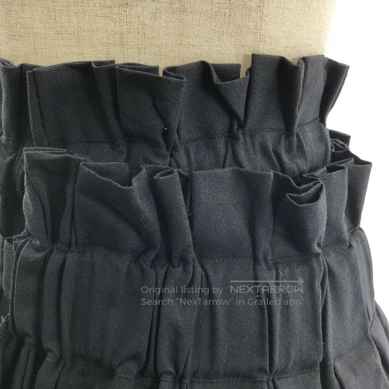 Comme des Garcons Comme Des Garcons size XS Black wool pleated multi-layered Size 22" - 3 Thumbnail