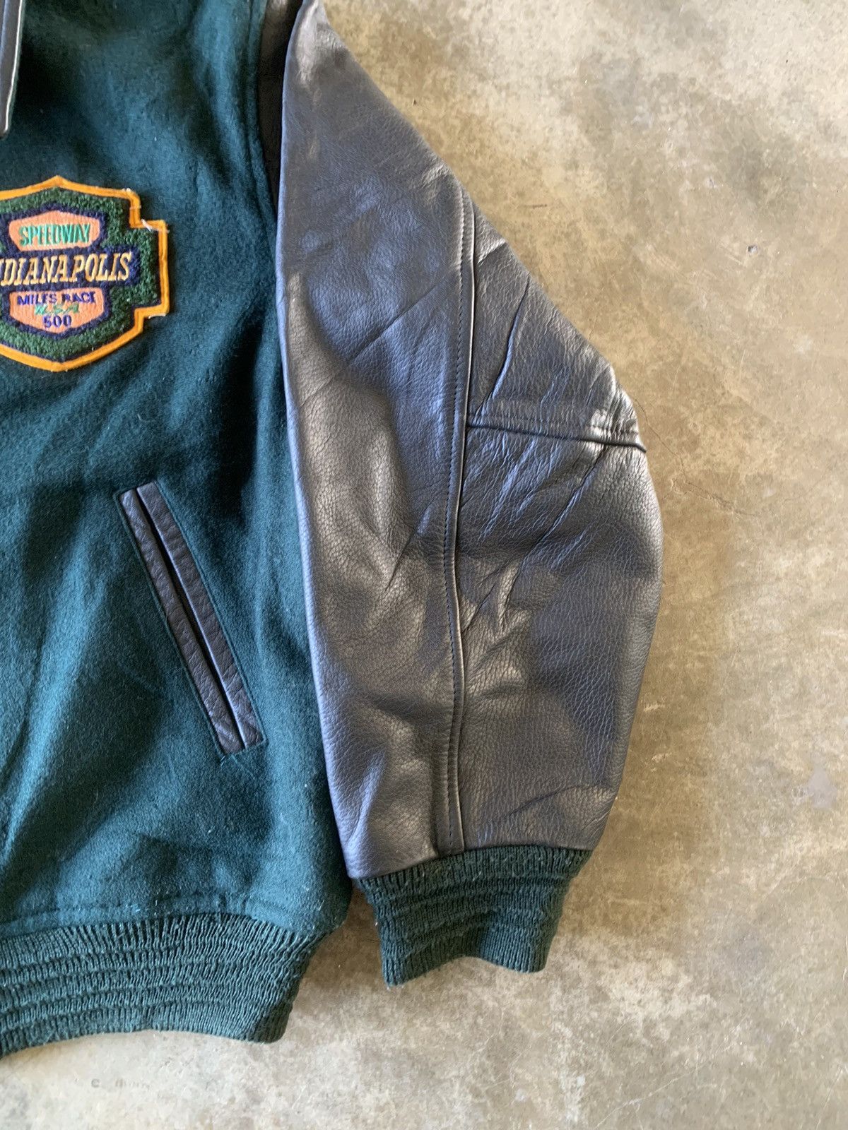 Japanese Brand Indianapolis Motor Speedway varisty jacket rare back design Size US L / EU 52-54 / 3 - 4 Thumbnail