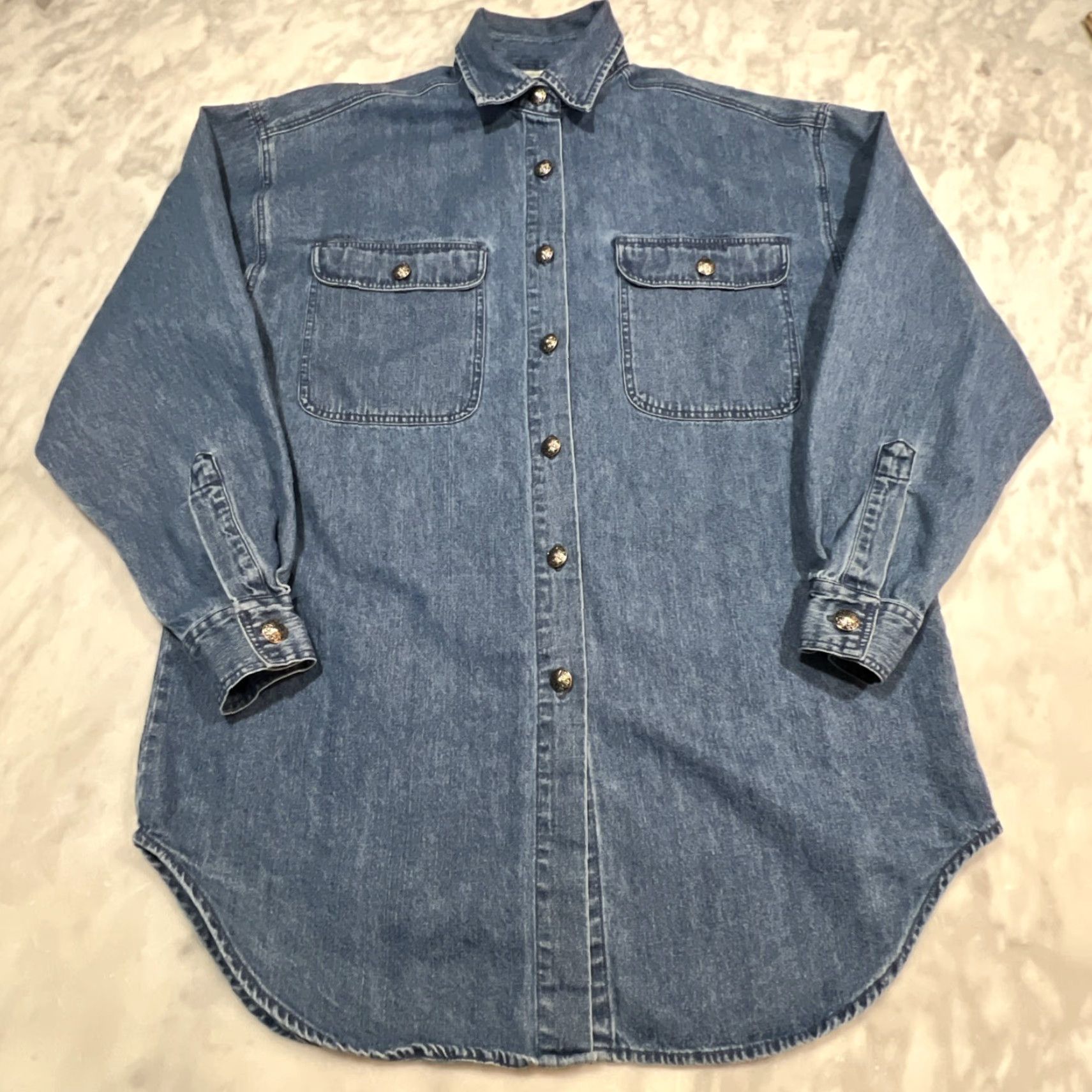 Van Heusen VAN HEUSEN Denim Shirt Women XS FOR HER Long Sleeve Button Front Cotton Blue Vtg Size XS / US 0-2 / IT 36-38 - 2 Thumbnail