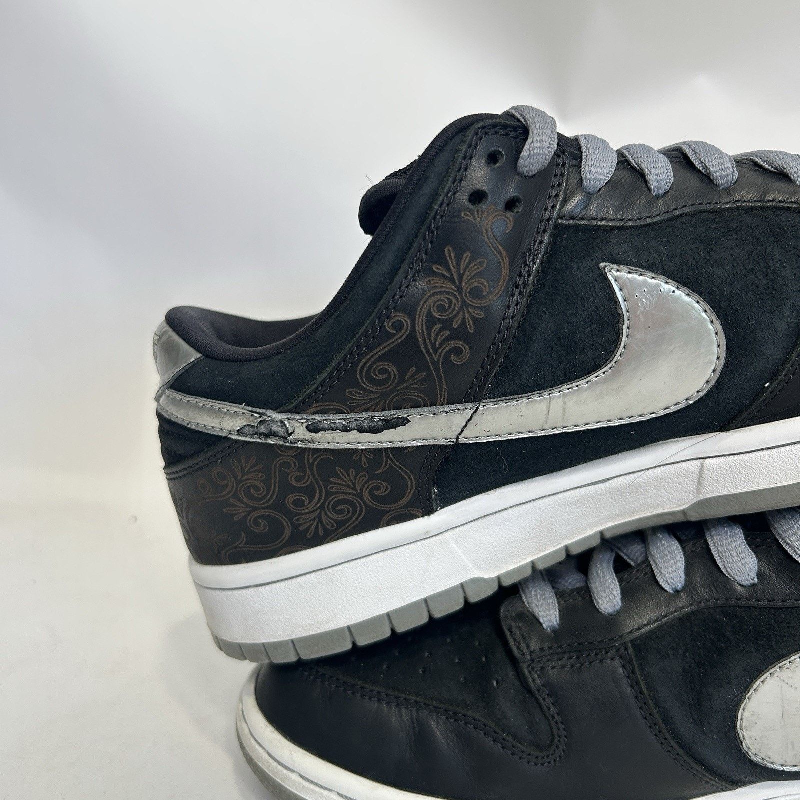 Nike Y2K Nike SB Dunk Low “Takashi 2” 313170-005 Size US 12 / EU 45 - 9 Thumbnail