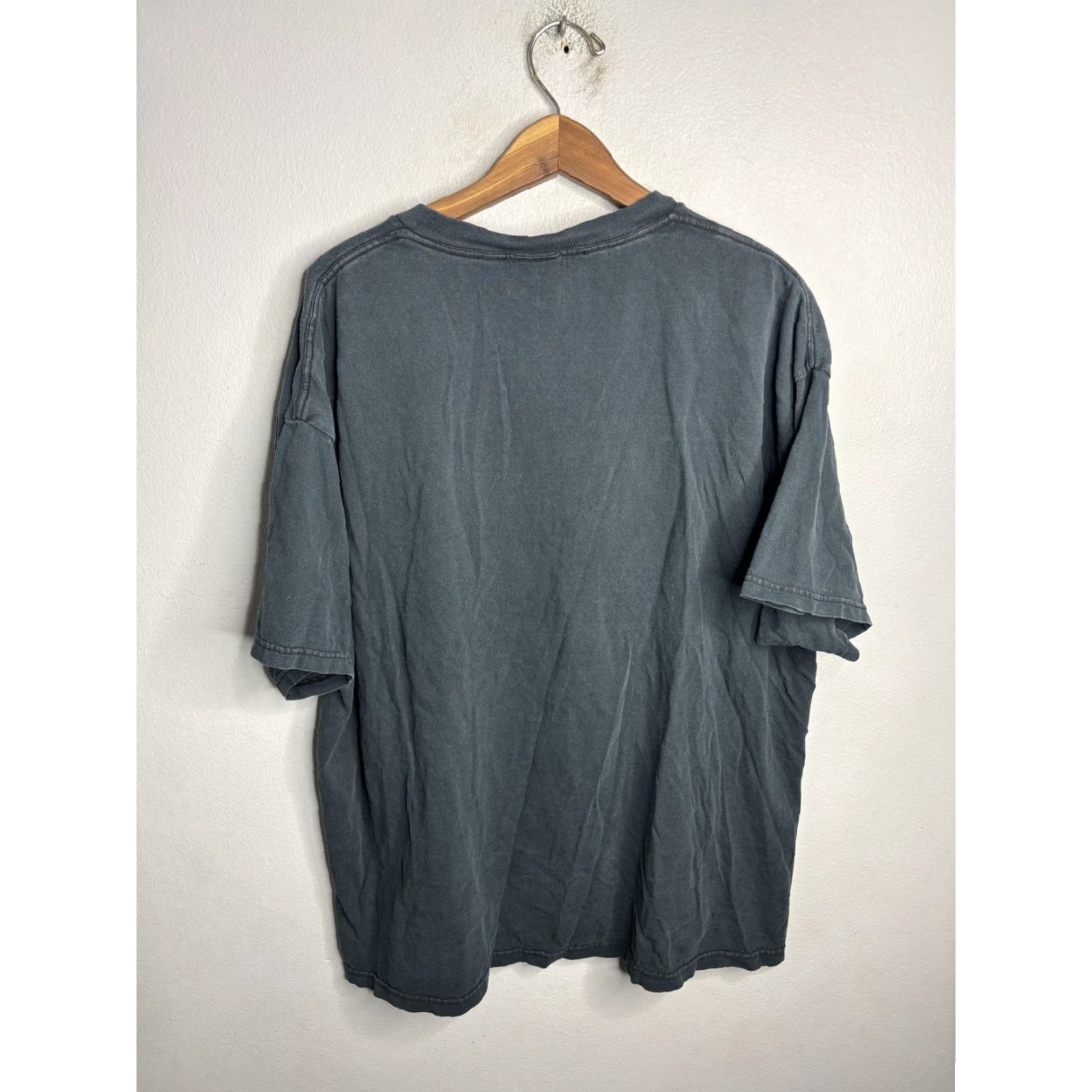 Nike VINTAGE Nike Shirt Mens XL Black There Is No Finish Line Swoosh Tee 90s Washed Size US XL / EU 56 / 4 - 4 Thumbnail