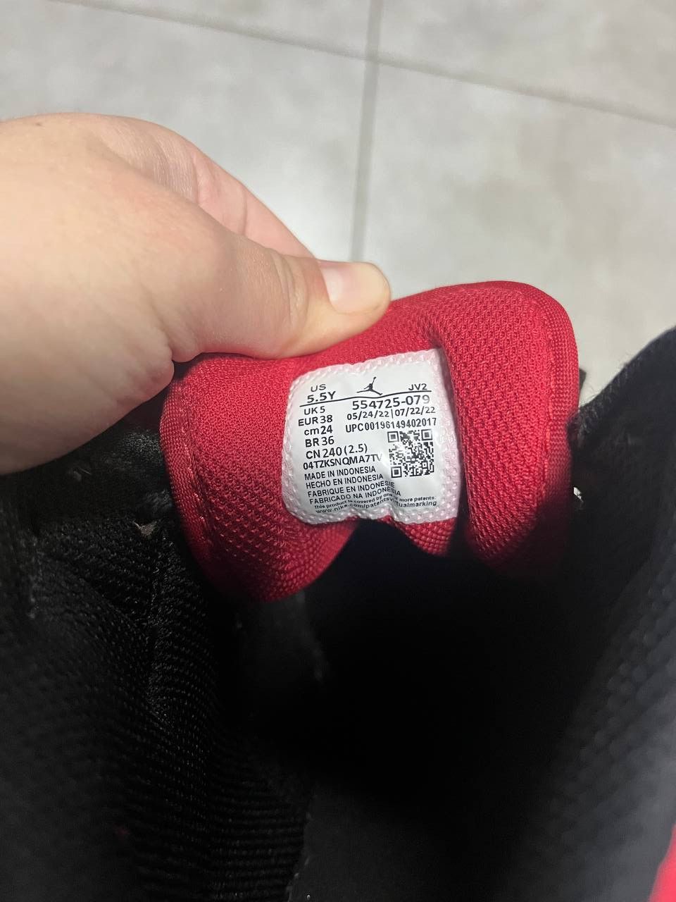Jordan Brand Nike Air Jordan 1 Mid Size US 5.5 / EU 38 - 5 Thumbnail