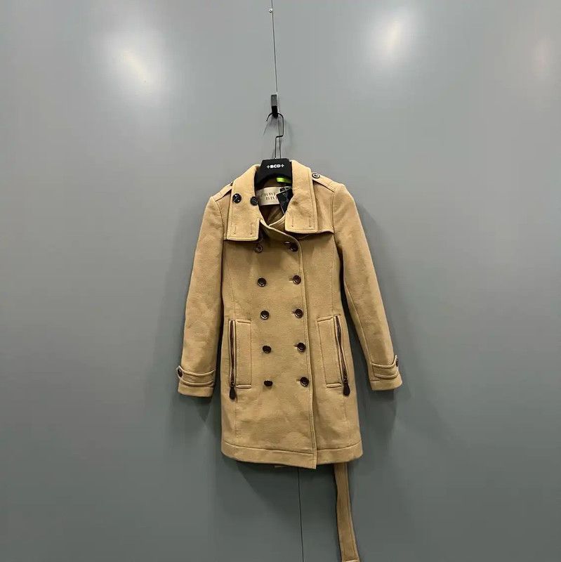 Burberry Burberry Long Khaki Cotton Coat for Women Size ONE SIZE - 1 Thumbnail