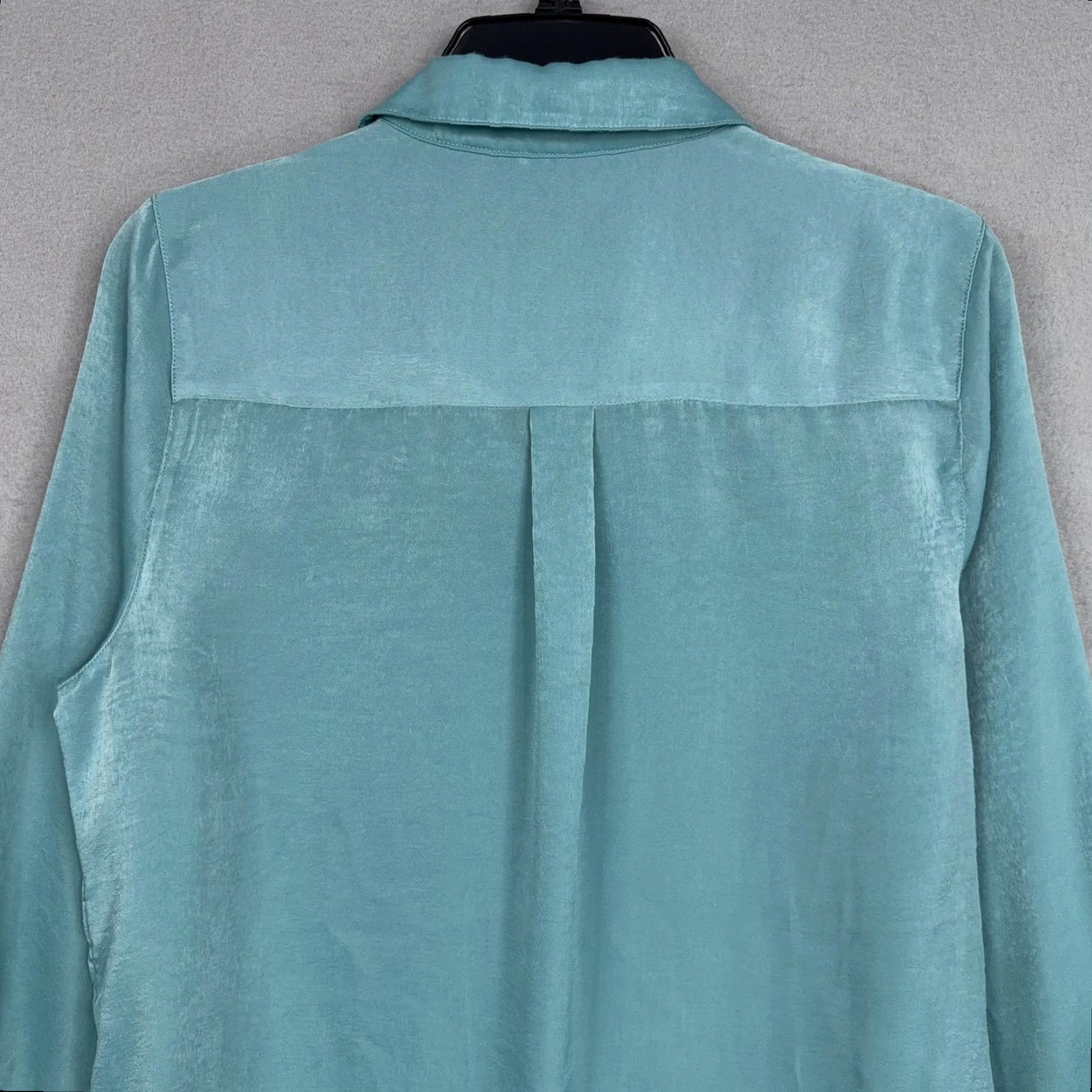 Soft Surroundings Soft Surroundings Shirt Womens Medium Teal Button-Front Satin Blouse Top Size M / US 6-8 / IT 42-44 - 7 Thumbnail