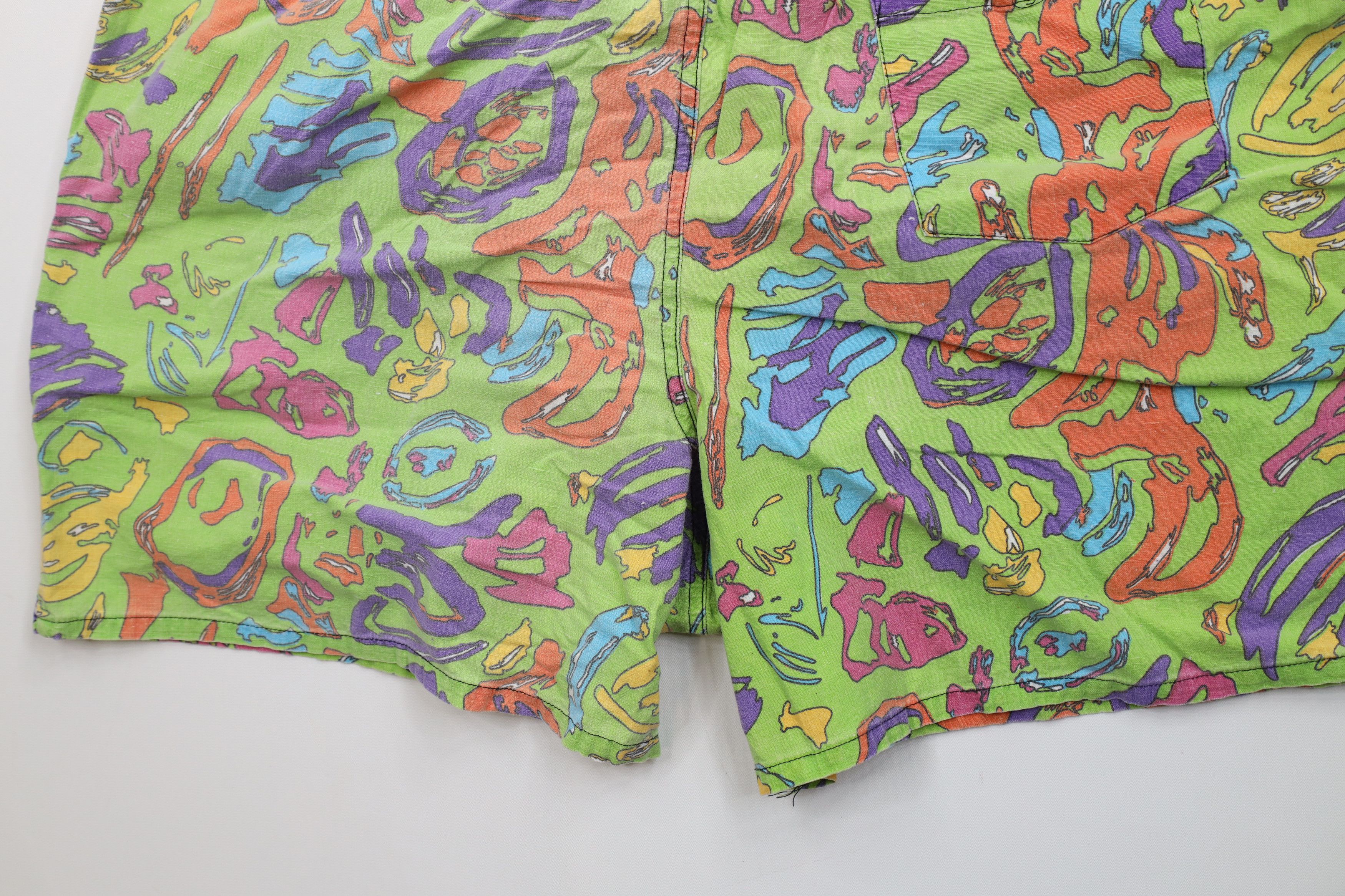 Vintage Vintage 90s Streetwear Abstract Lined Shorts Swim Trunks Size US 36 / EU 52 - 13 Thumbnail