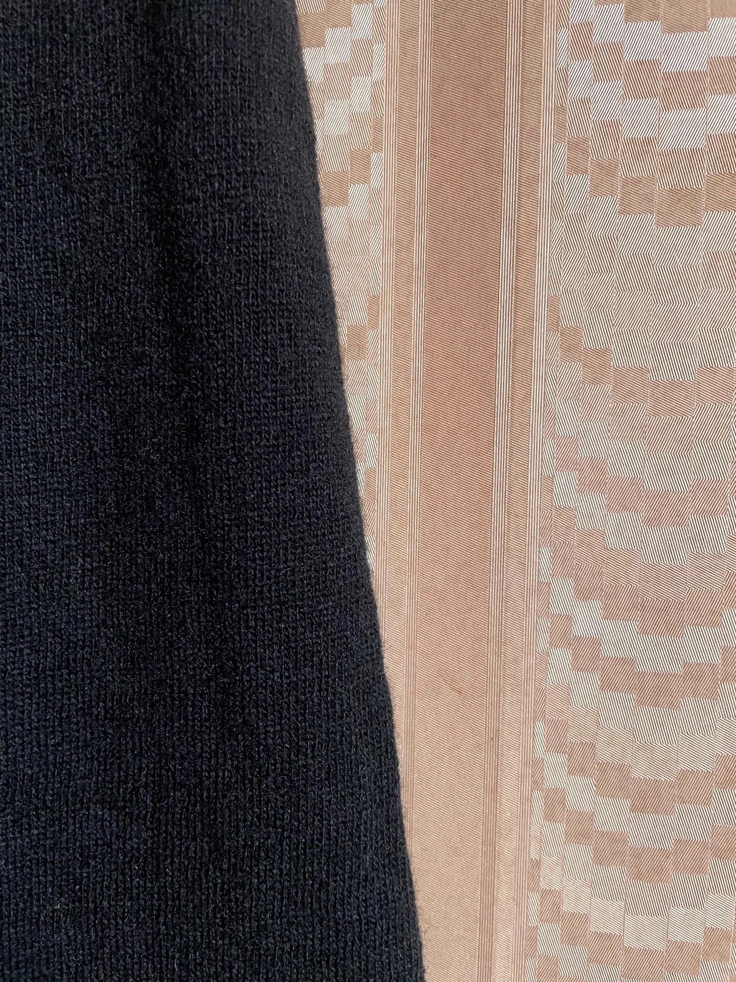 Comme des Garcons Comme des Garçons Cut Wool Long-Sleeve T-Shirt Pullover Top Size XS / US 0-2 / IT 36-38 - 5 Thumbnail