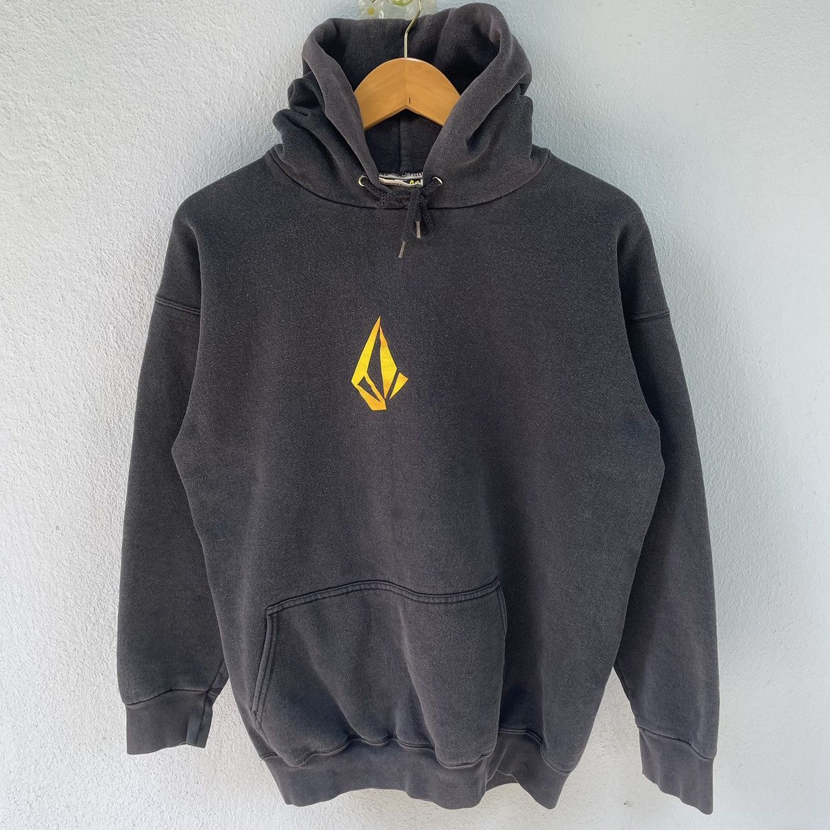 image of Vintage 90's Volcom Hoodie Skate in Black, Men's (Size Medium)