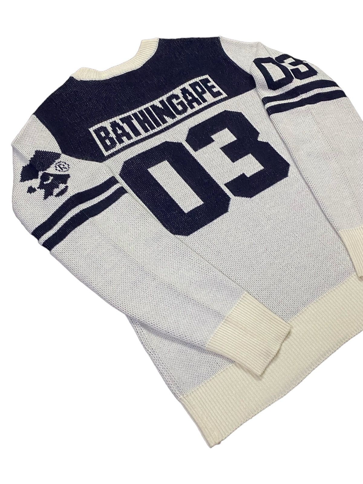 Bape × Nigo Vintage A Bathing Ape Numbering Knit Sweater Size US L / EU 52-54 / 3 - 21 Thumbnail