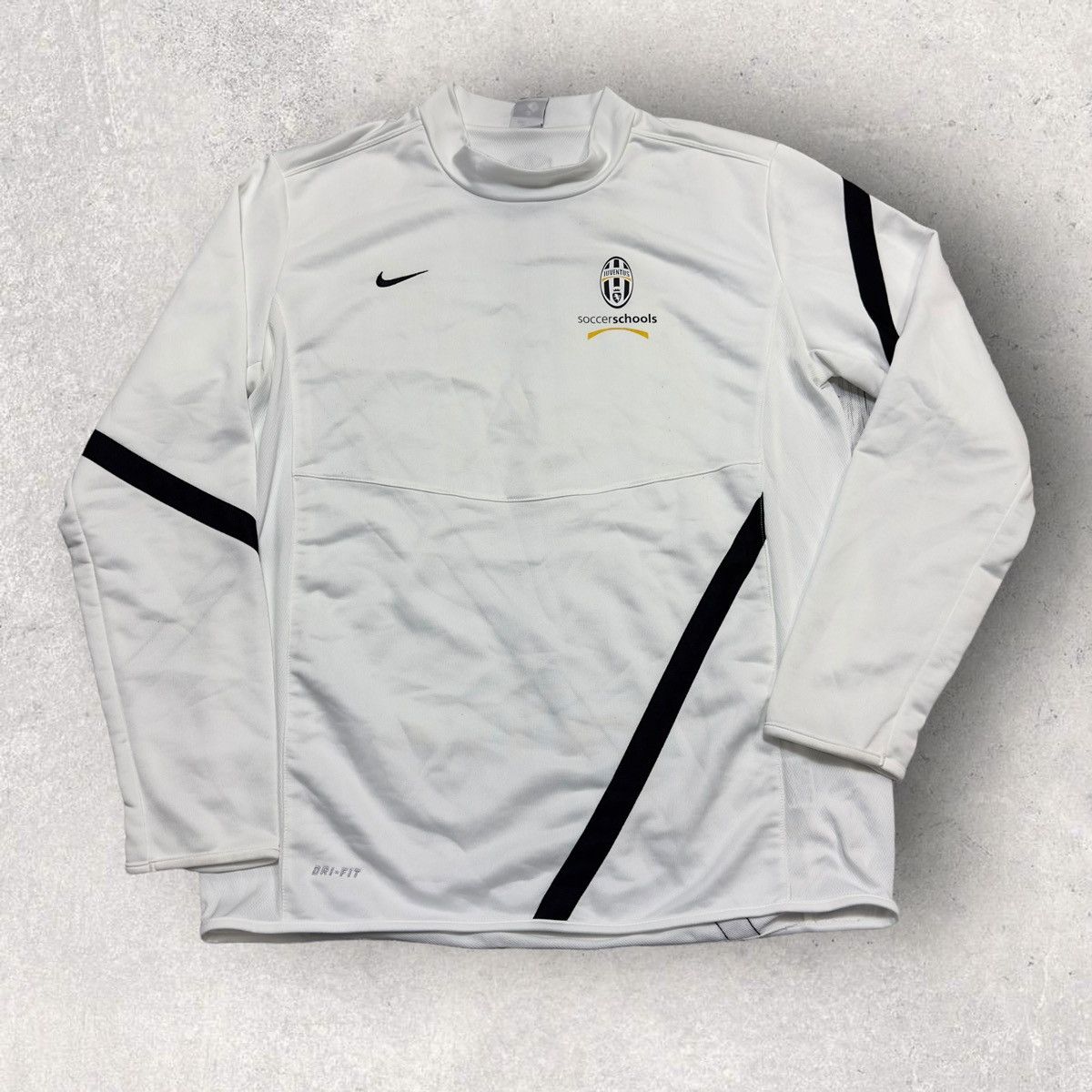 Nike Juventus long sleeve training top Size US XL / EU 56 / 4 - 1 Thumbnail