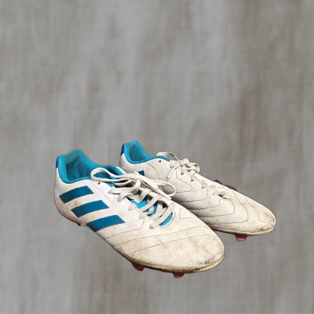 Adidas VINTAGE Adidas Soccer Cleats Women Size 6 White Blue Athletic Shoes  Spikes 90s | Grailed