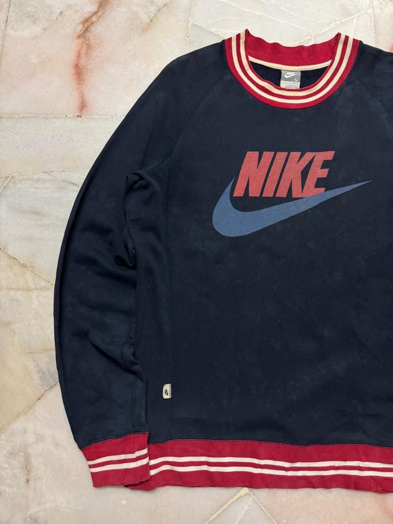 Nike VINTAGE Y2K NIKE BIG SWOOSH CREWNECK SWEATSHIRT RINGER Size US L / EU 52-54 / 3 - 3 Thumbnail