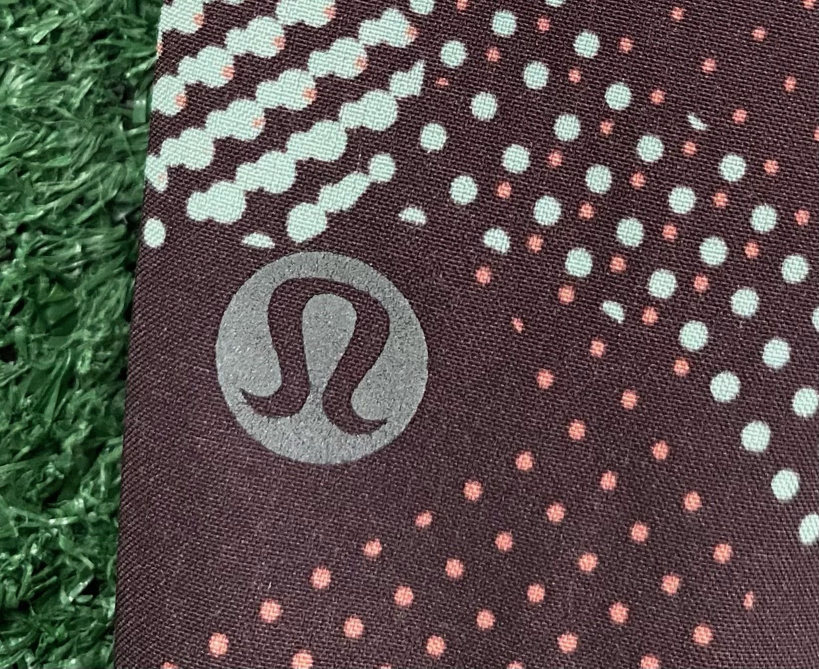 Lululemon Lululemon T.H.E. Short Dot Colorful Camo Shorts Large Size US 36 / EU 52 - 6 Thumbnail