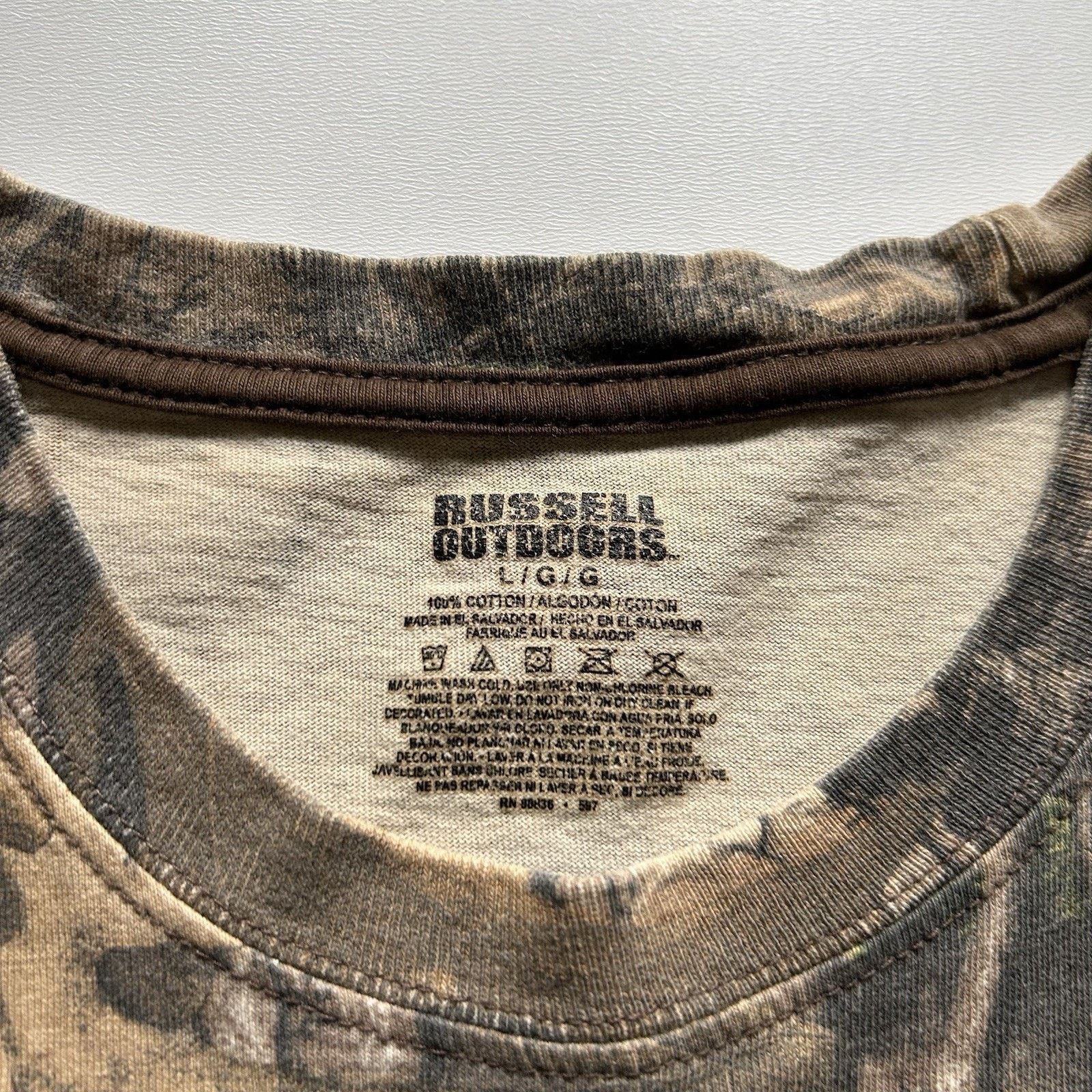 Realtree Vintage Russell Sleeveless Pocket Shirt Large Real Tree Camo Size US L / EU 52-54 / 3 - 3 Thumbnail