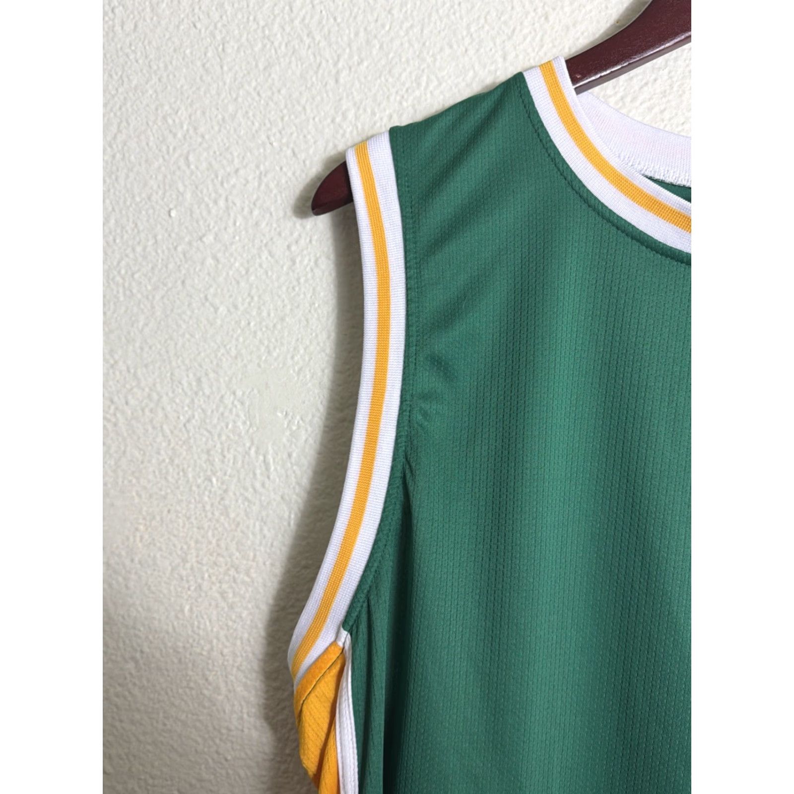 Vintage VINTAGE Sacramento A’s Adult XXL Tank Top Green Yellow Red Hawk Promo Fits Like Mens L Size US XXL / EU 58 / 5 - 3 Thumbnail