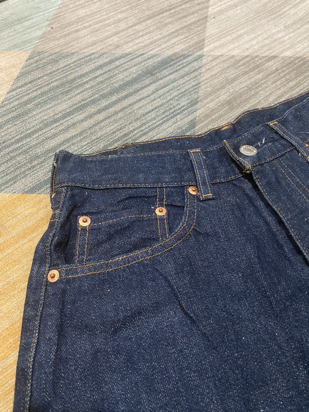 Levi's Vintage Clothing LEVIS 701 SELVEDGE RAW DENIM Size US 31 - 6 Thumbnail