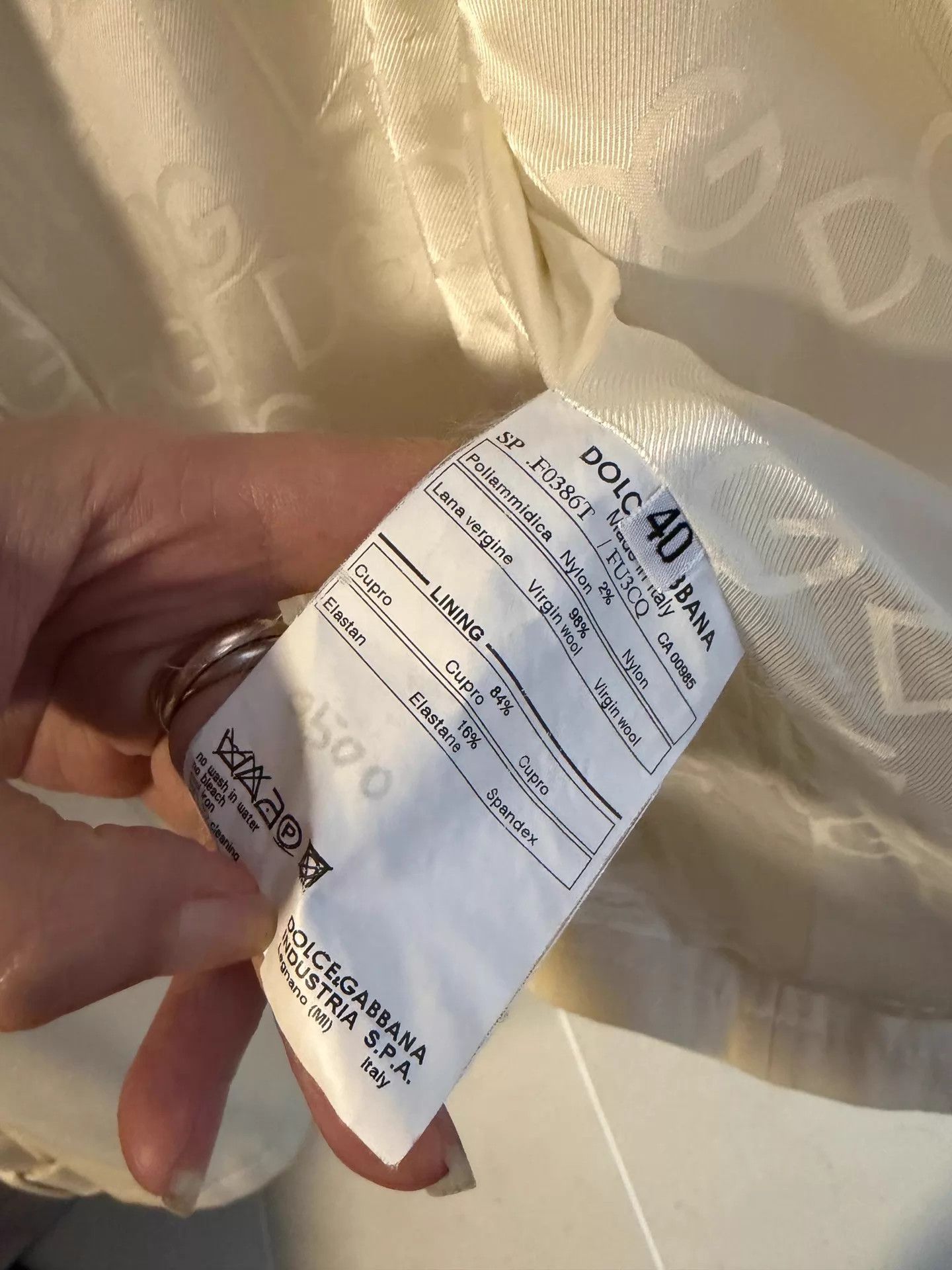Dolce & Gabbana Dolce & Gabbana Vintage Ivory Silk Print Jacket Size 40 Size S / US 4 / IT 40 - 3 Thumbnail