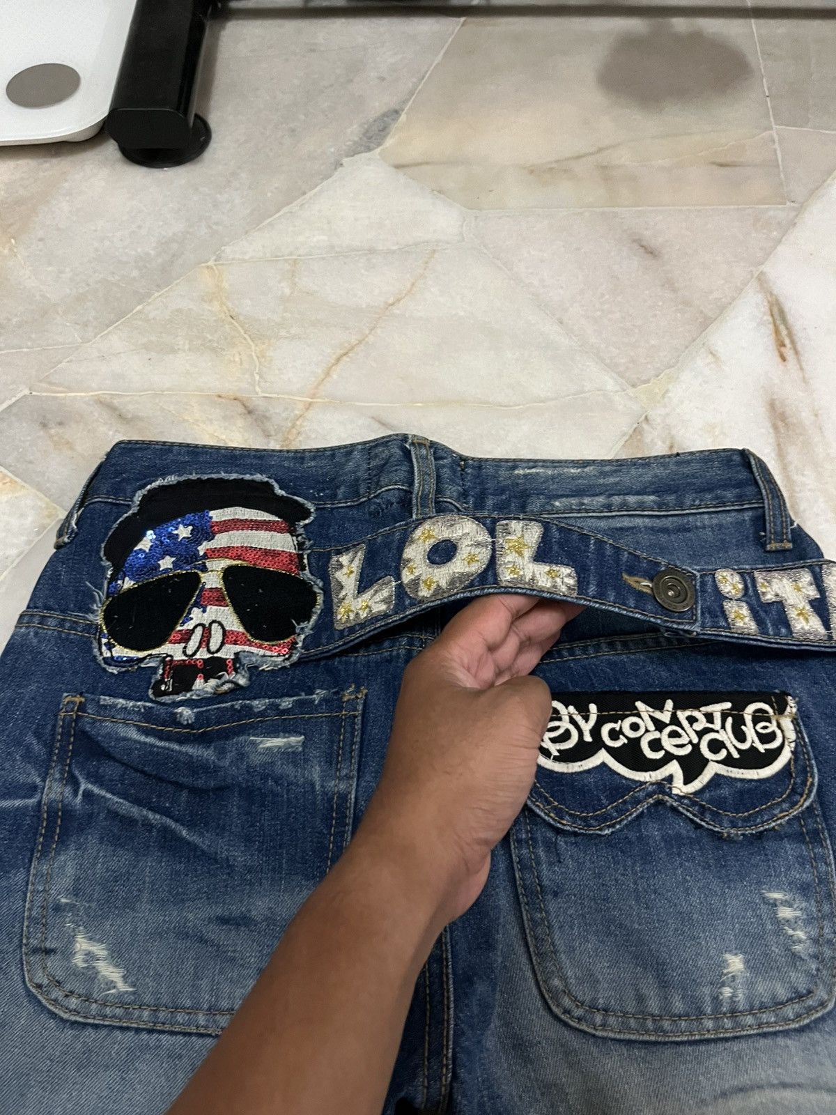 Japanese Brand Yoshitomo Nara Lolita Distressed denim jeans Size US 30 / EU 46 - 10 Thumbnail