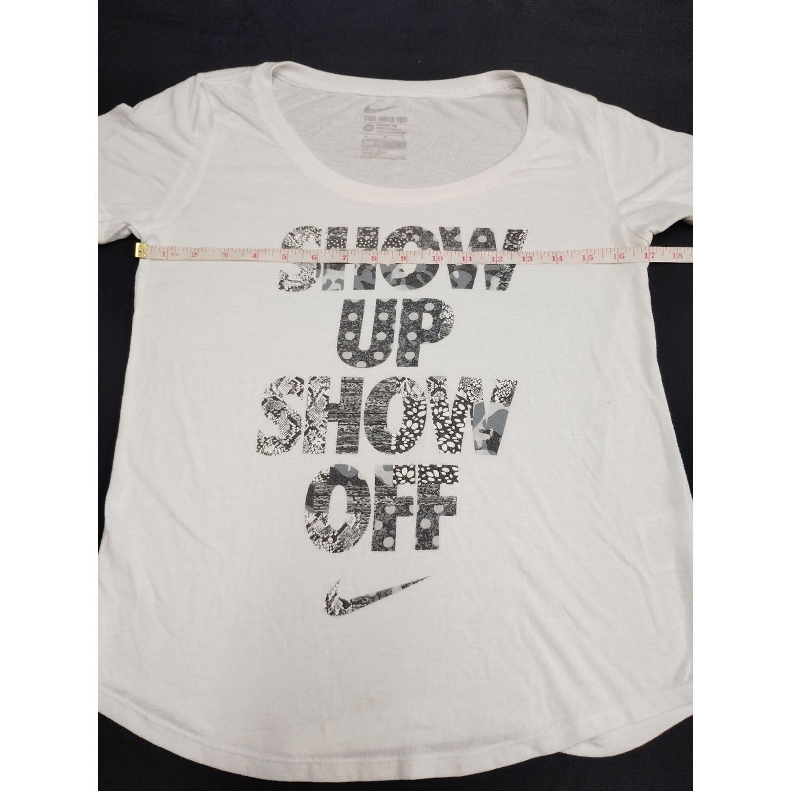 Nike Nike White Tee with Black Patterned SHOW UP SHOW OFF Graphic Size M / US 6-8 / IT 42-44 - 3 Thumbnail