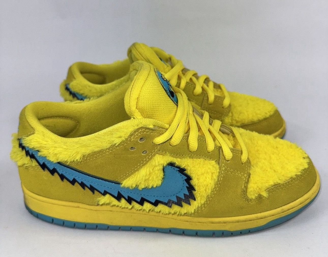 NIKE SB DUNKS GRATEFUL DEAD BEARS SNEAKERS